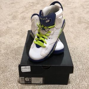 Air Jordan 6 Retro sneakers